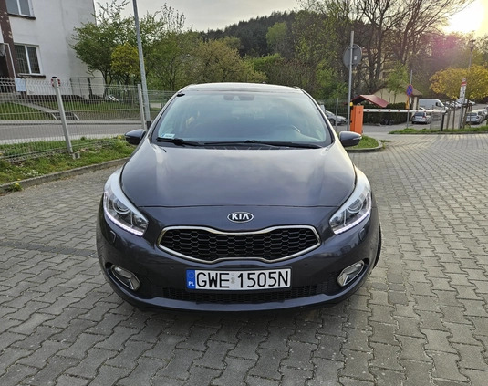 Kia Ceed cena 38900 przebieg: 135600, rok produkcji 2012 z Gdynia małe 46